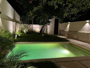 Casa de una planta con alberca en Barrio de Santiago, Centro de Mérida
